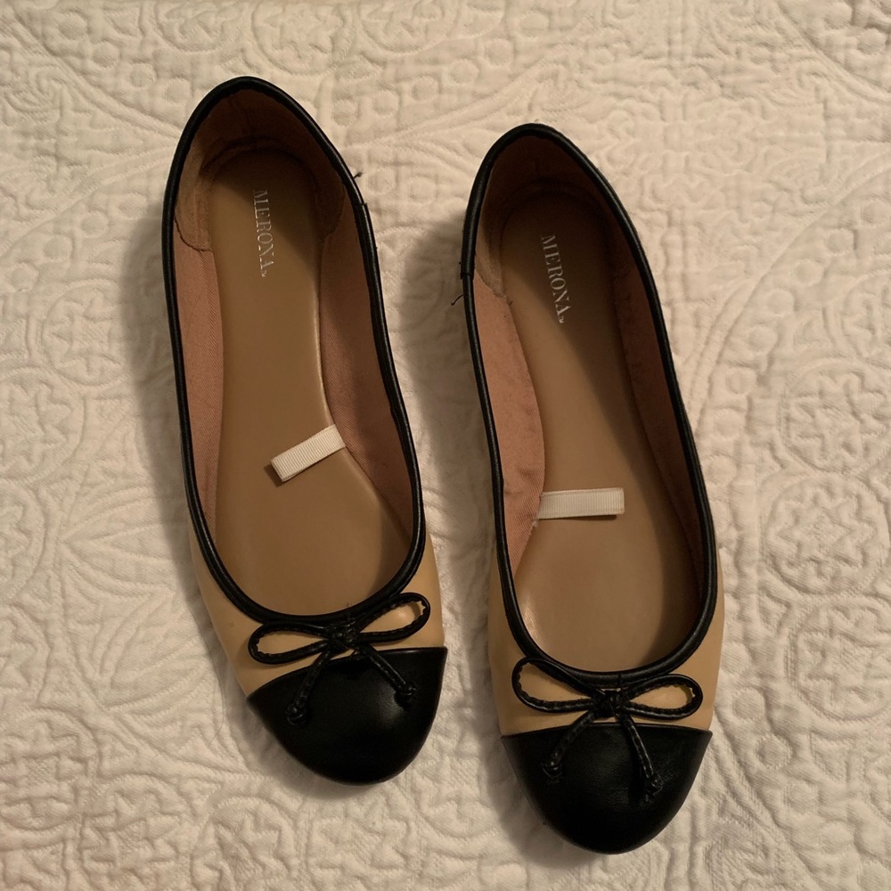 Merona Cream & Black Cap Toe Ballet Flats